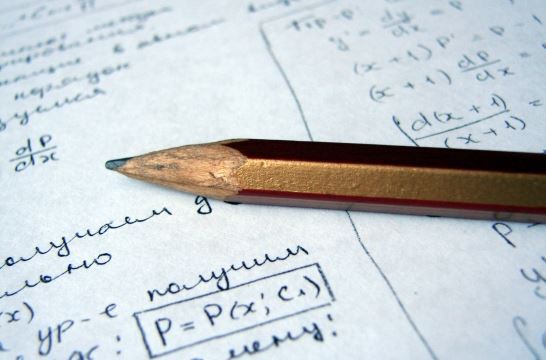 В Омском педуниверситете разработают методику преподавания математики в условиях смешанного обучения