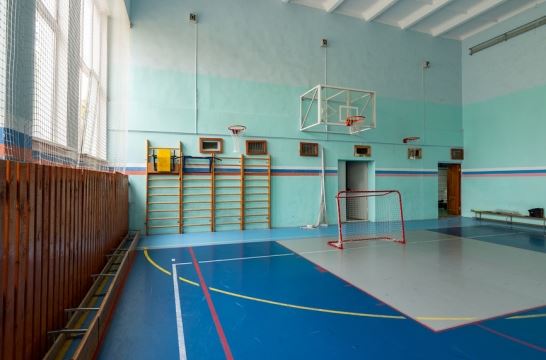 В школе Республики Алтай ремонтируют спортивный зал благодаря нацпроекту «Образование»